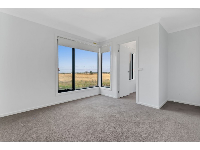 4 Catherine Walk, Wollert VIC 3750