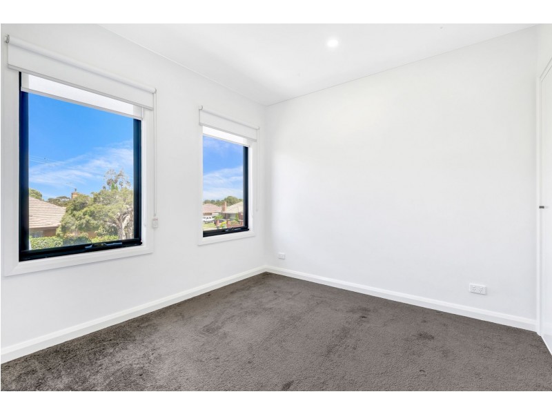 2A Anstey Avenue, Reservoir VIC 3073