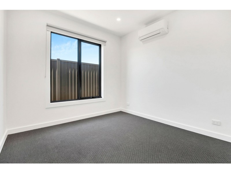 13 Pentland Drive, Epping VIC 3076