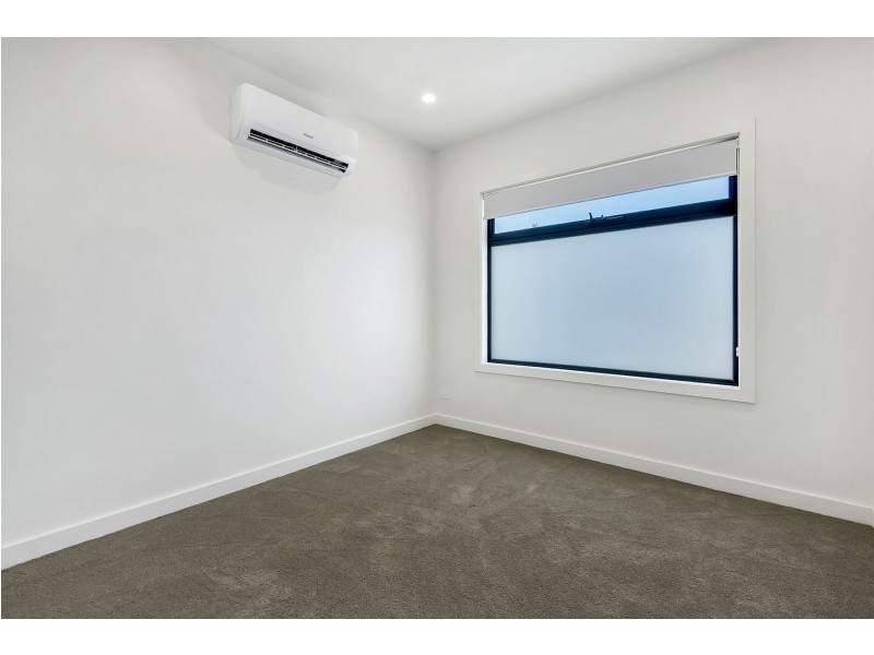 2/22 Derby Drive, Epping VIC 3076