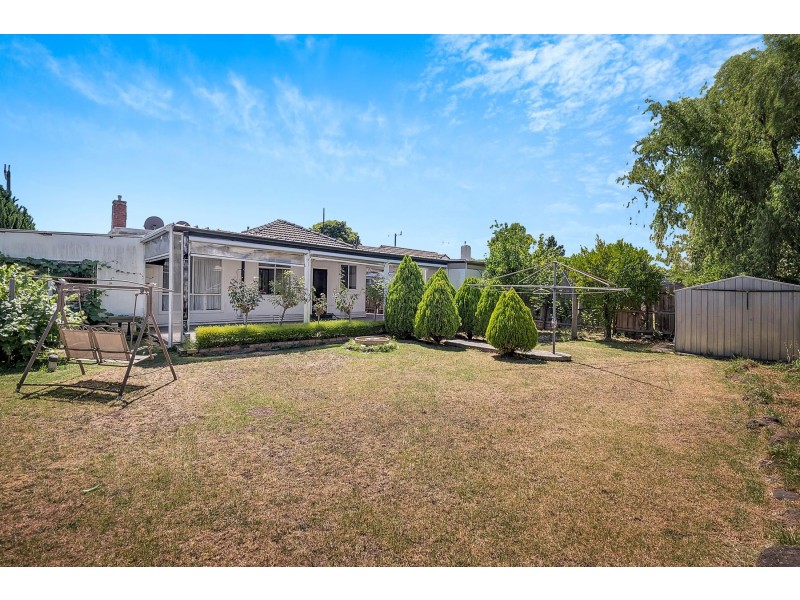 19 Wilkinson Crescent, Bellfield VIC 3081