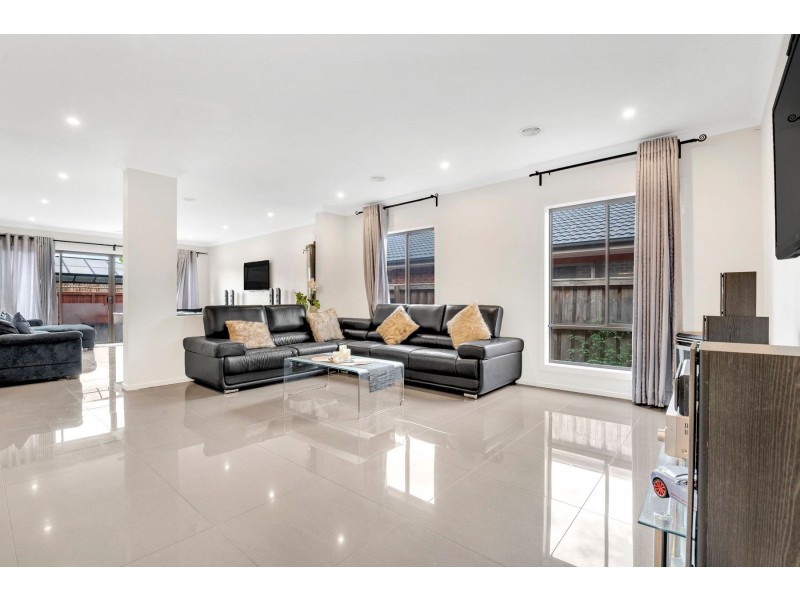 98 Eaststone Avenue, Wollert VIC 3750