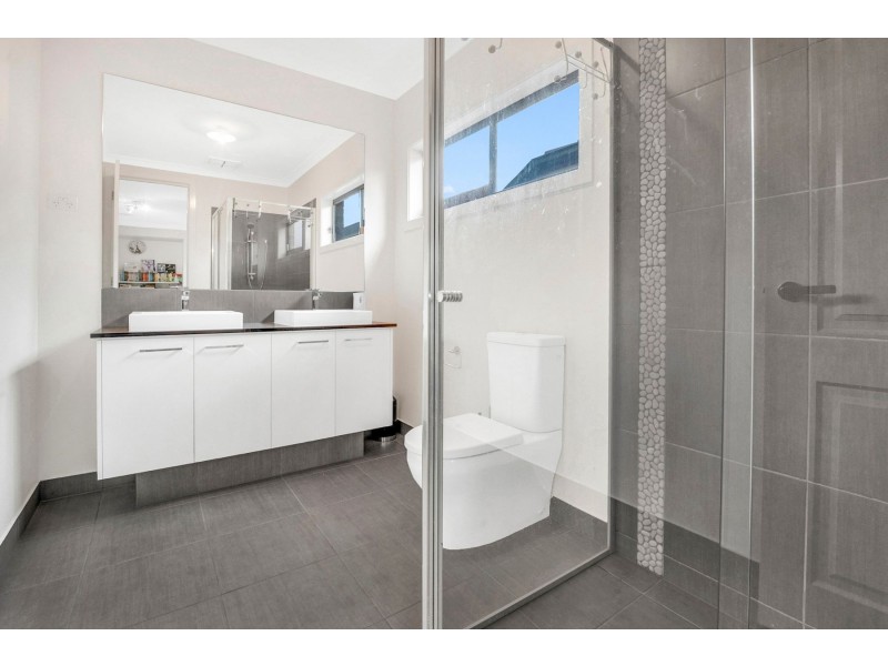 98 Eaststone Avenue, Wollert VIC 3750