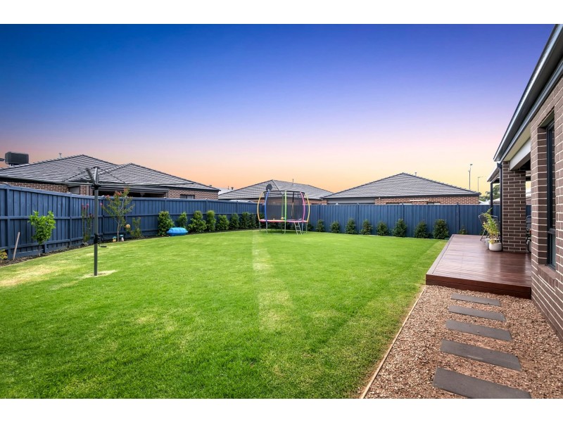 27 Mallorca Drive, Wollert VIC 3750