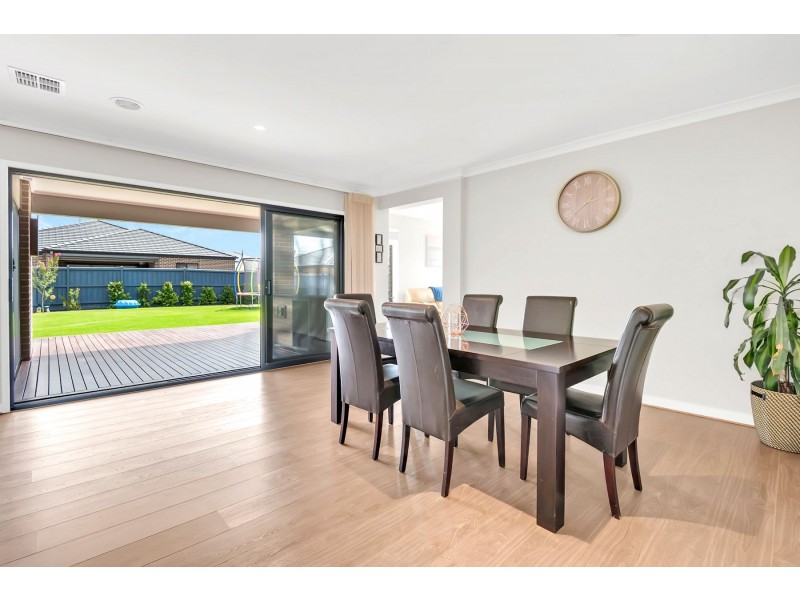 27 Mallorca Drive, Wollert VIC 3750