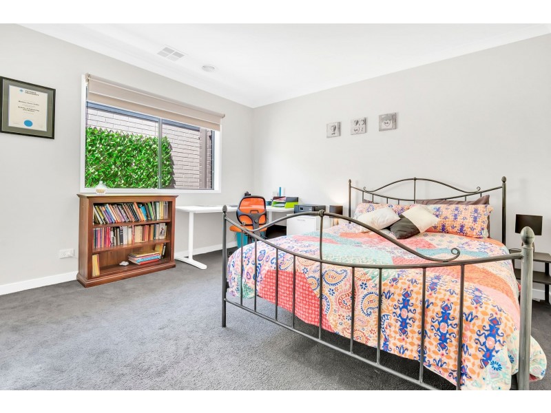 27 Mallorca Drive, Wollert VIC 3750