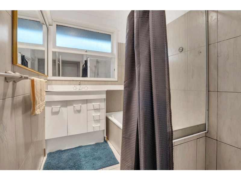 209 Darebin Drive, Lalor VIC 3075