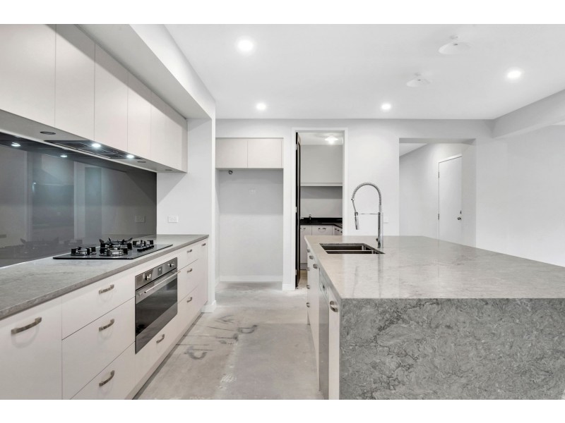 18 Nicastro Avenue, Wollert VIC 3750