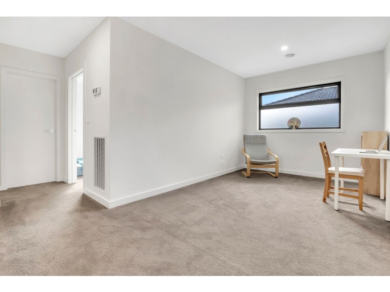 10 Berrigan Street, Epping VIC 3076