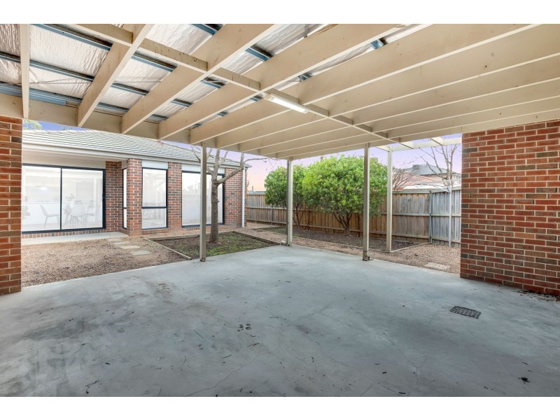 14 Deauville Lane, Deer Park VIC 3023