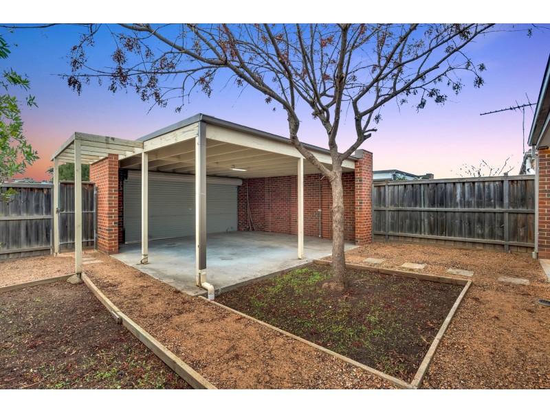 14 Deauville Lane, Deer Park VIC 3023