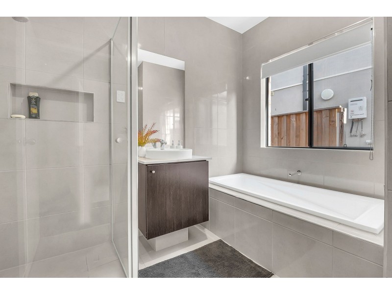 14 Mount Stewart Avenue, Wollert VIC 3750