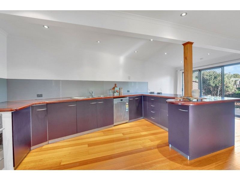 15 Dryandra Avenue, Epping VIC 3076