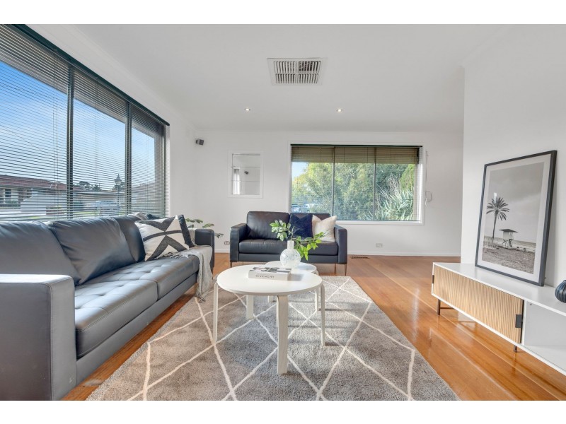 15 Dryandra Avenue, Epping VIC 3076