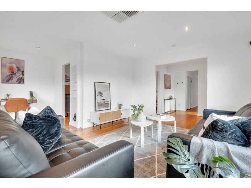 15 Dryandra Avenue, Epping VIC 3076