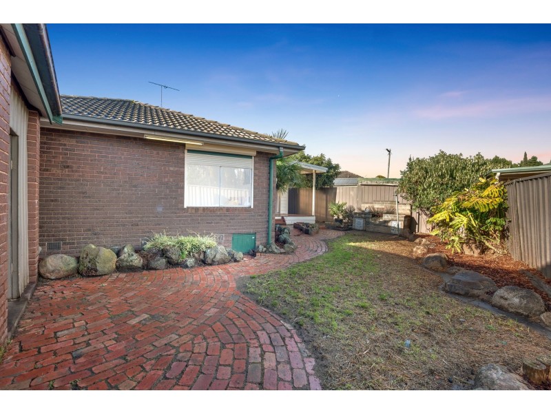 15 Dryandra Avenue, Epping VIC 3076