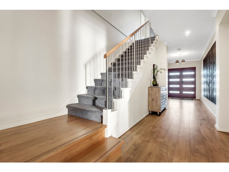 9 Strathalbyn Chase, Wollert VIC 3750