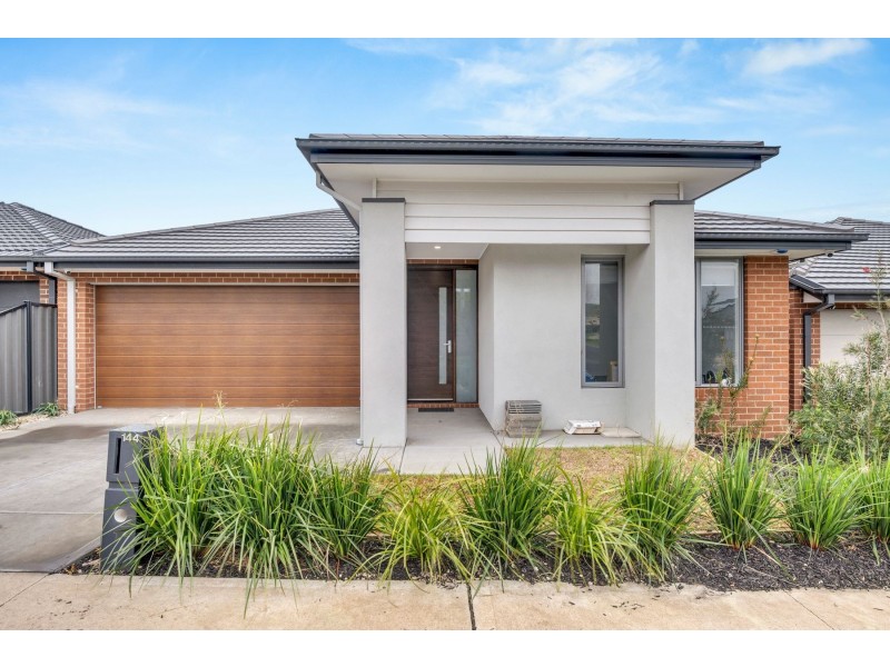 144 Fairways Boulevard, Craigieburn VIC 3064