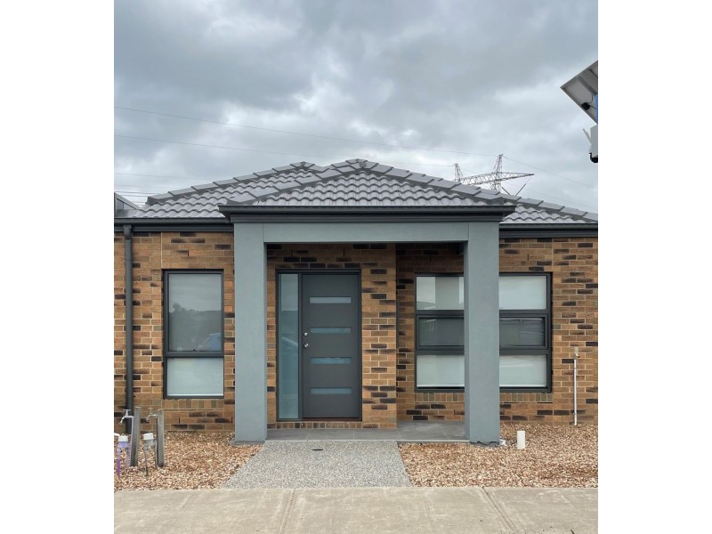 9 Woodcrest Way, Wollert VIC 3750
