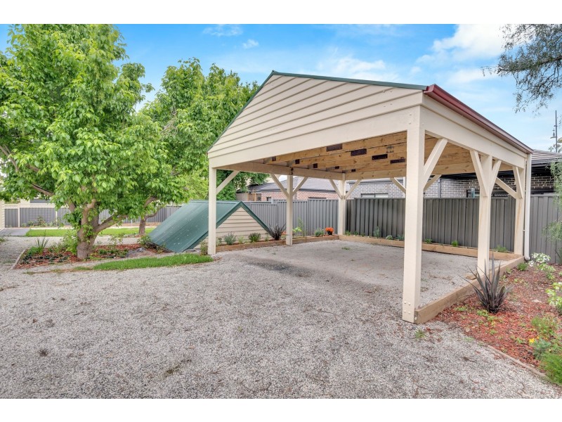 239 Harvest Home Road, Epping VIC 3076