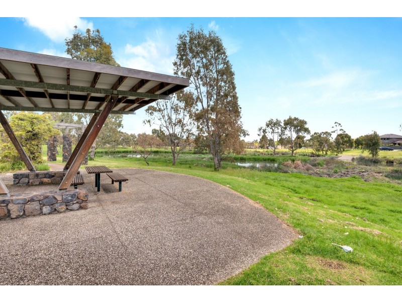 239 Harvest Home Road, Epping VIC 3076