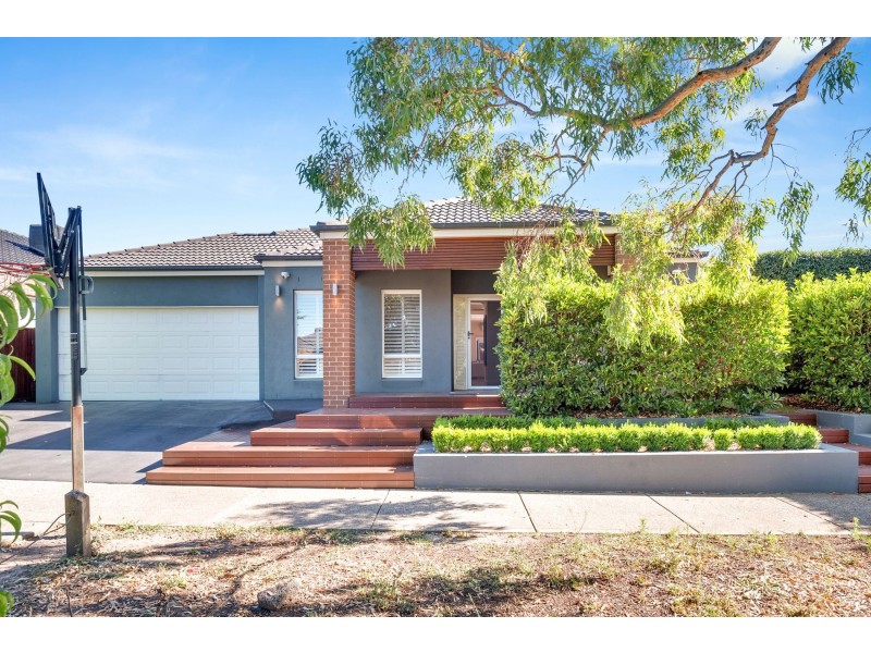 11 Romsey Street, Epping VIC 3076