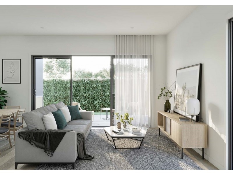 33 Malmsbury Drive, Meadow Heights VIC 3048