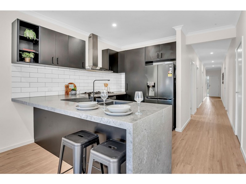 17 Yumbarra Parade, Wollert VIC 3750