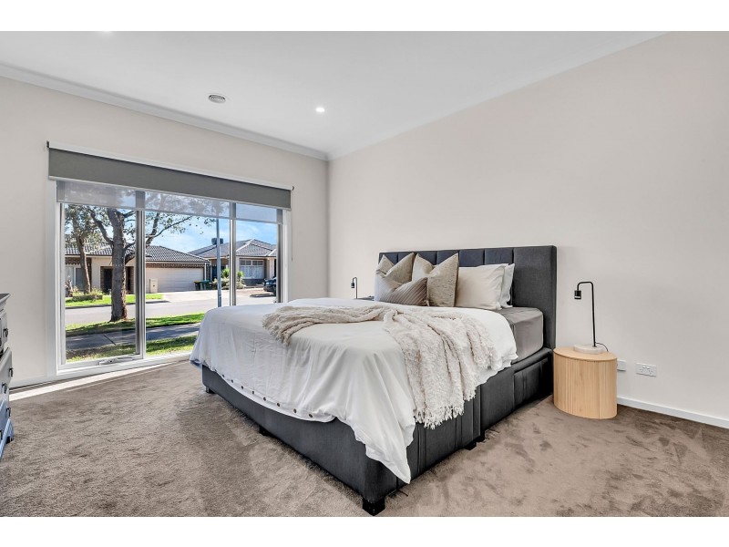 17 Yumbarra Parade, Wollert VIC 3750