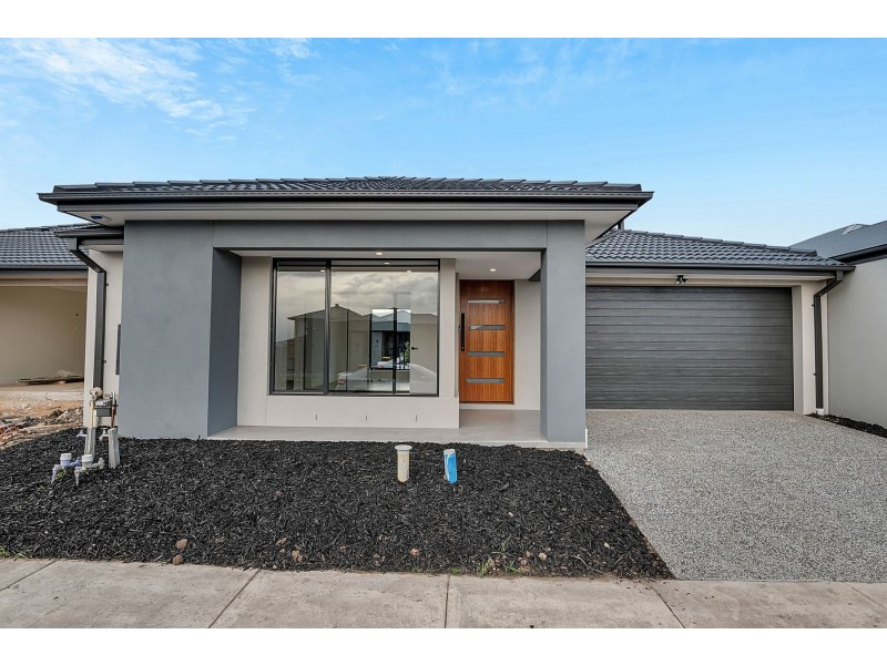 22 Brotus Way, Donnybrook VIC 3064