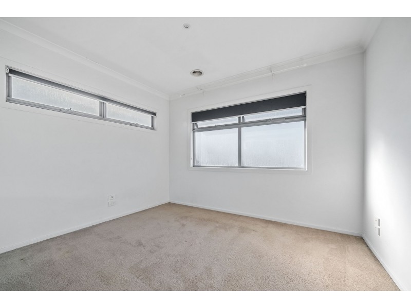 2/155 Rathcown Road, Reservoir VIC 3073