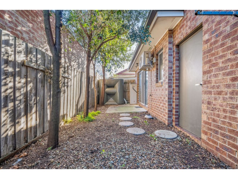 2/155 Rathcown Road, Reservoir VIC 3073