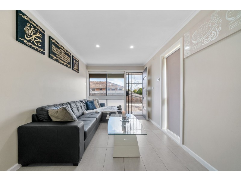 1/23 Alexander Avenue, Thomastown VIC 3074