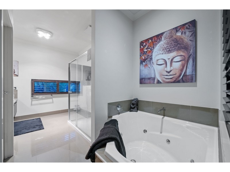 12 Woolcott Terrace, Epping VIC 3076