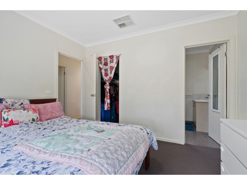 803 Edgars Road, Epping VIC 3076