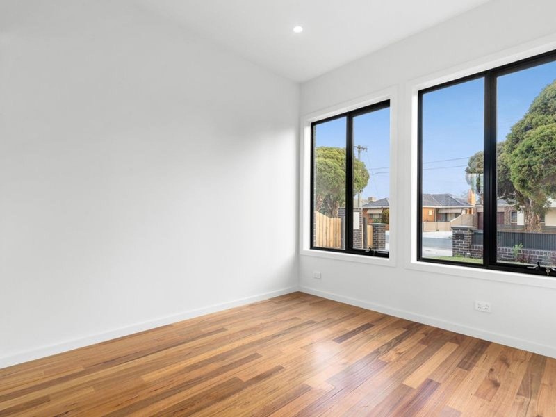 1/26 Bunker Avenue, Kingsbury VIC 3083