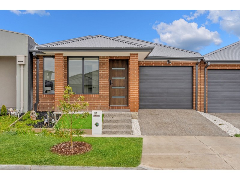 33 Clapham Avenue, Wollert VIC 3750