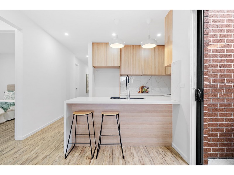 33 Clapham Avenue, Wollert VIC 3750