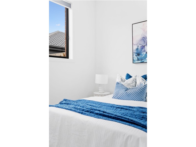 33 Clapham Avenue, Wollert VIC 3750