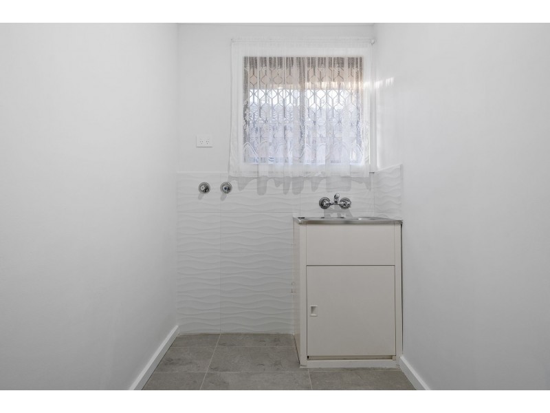 4 Clifton Grove, Lalor VIC 3075