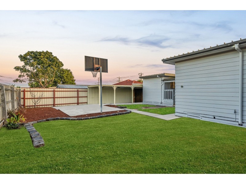 4 Clifton Grove, Lalor VIC 3075