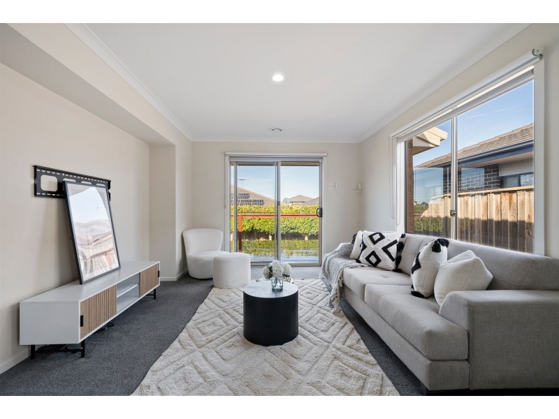 14 Abbotsley Road, Wollert VIC 3750