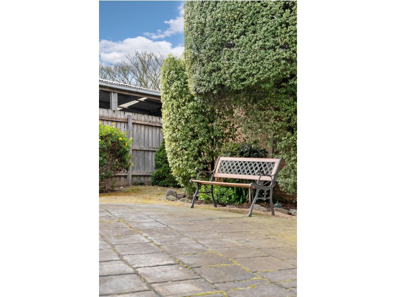 4 Tumut Close, Epping VIC 3076