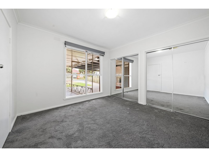 92 The Fairway, Kingsbury VIC 3083