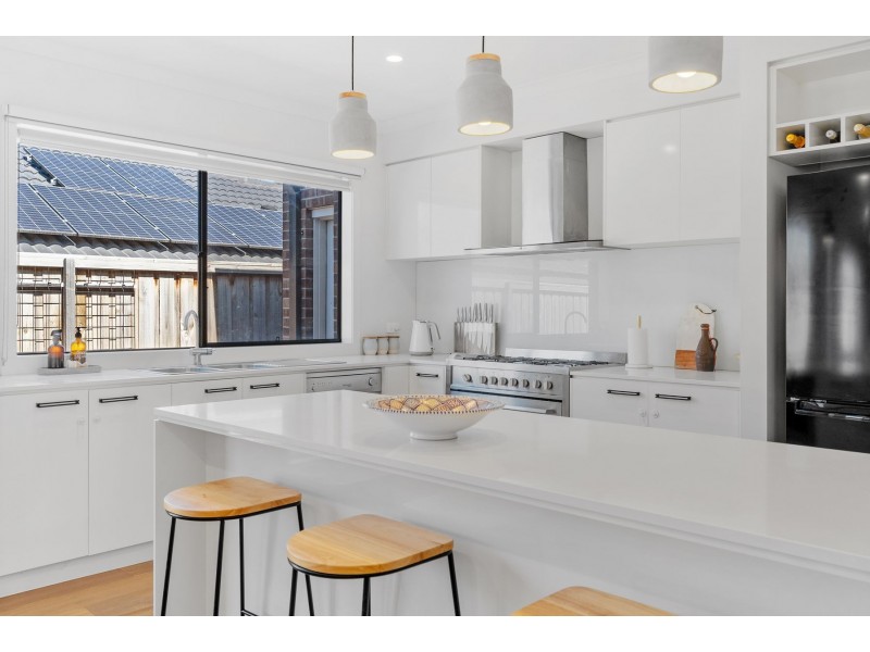 11 Nangar Street, Wollert VIC 3750