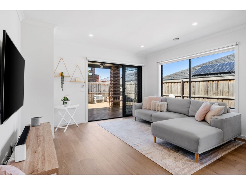 11 Nangar Street, Wollert VIC 3750