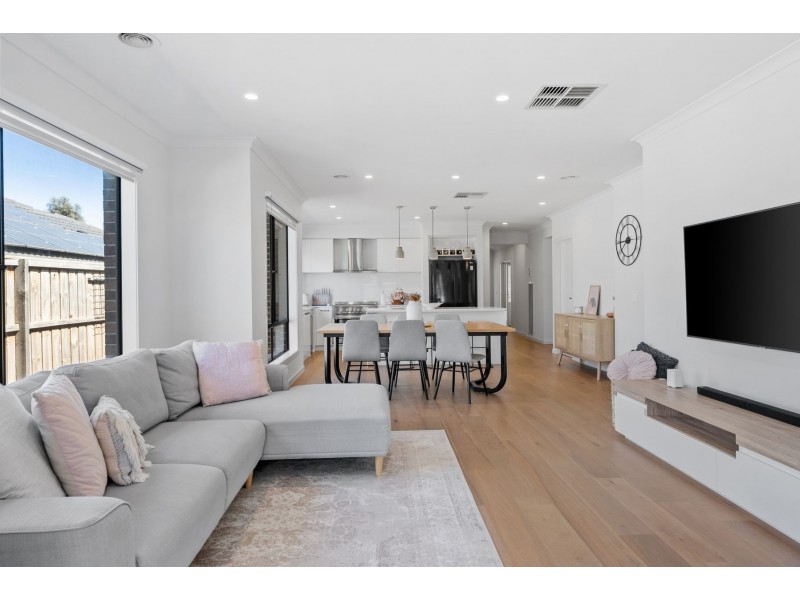 11 Nangar Street, Wollert VIC 3750