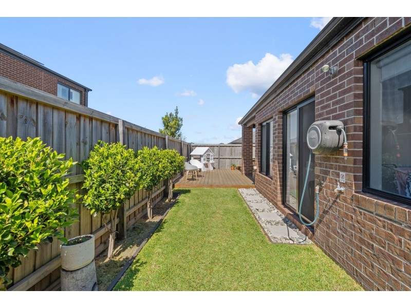 11 Nangar Street, Wollert VIC 3750