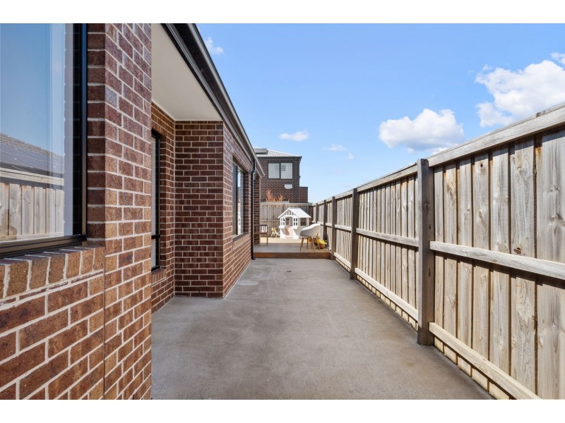 11 Nangar Street, Wollert VIC 3750