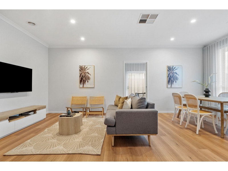 7 Allview Mews, Donnybrook VIC 3064